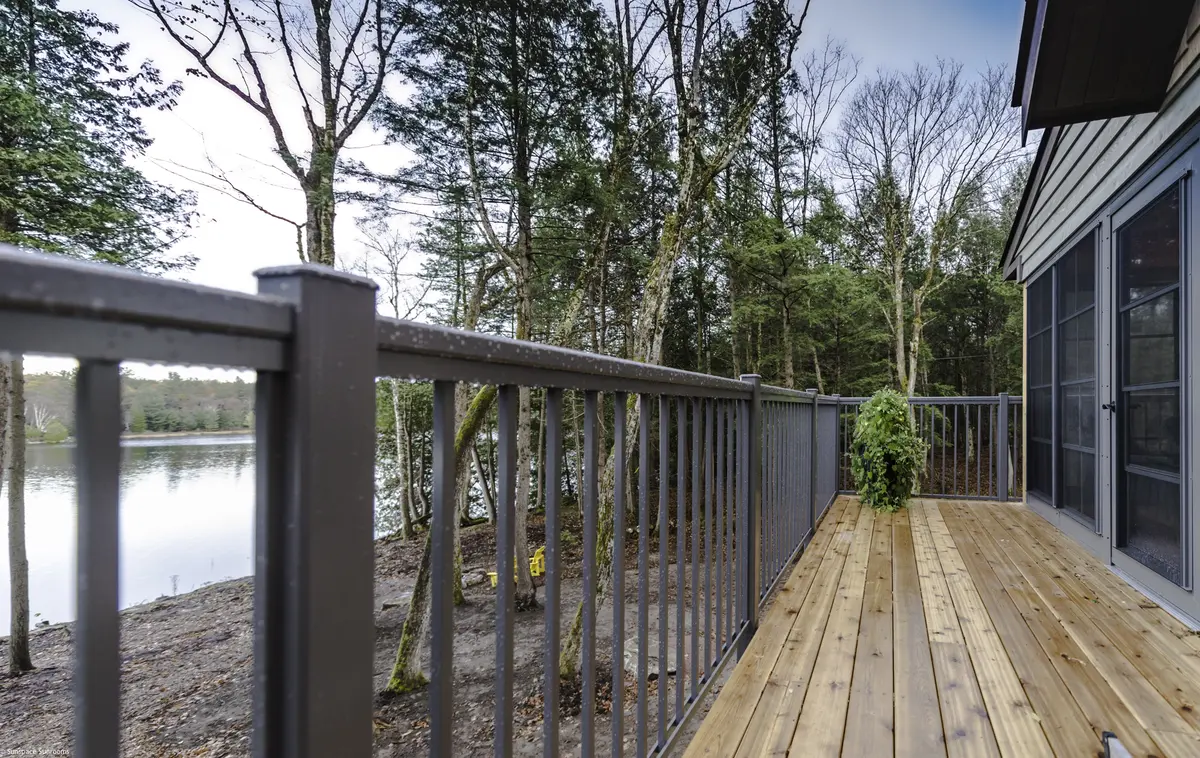 ALUMINUM PICKET RAILING sunspace Nipissing