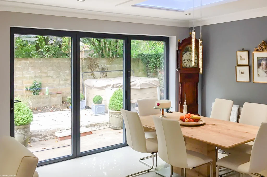 BI-FOLD DOORS sunspace Nipissing